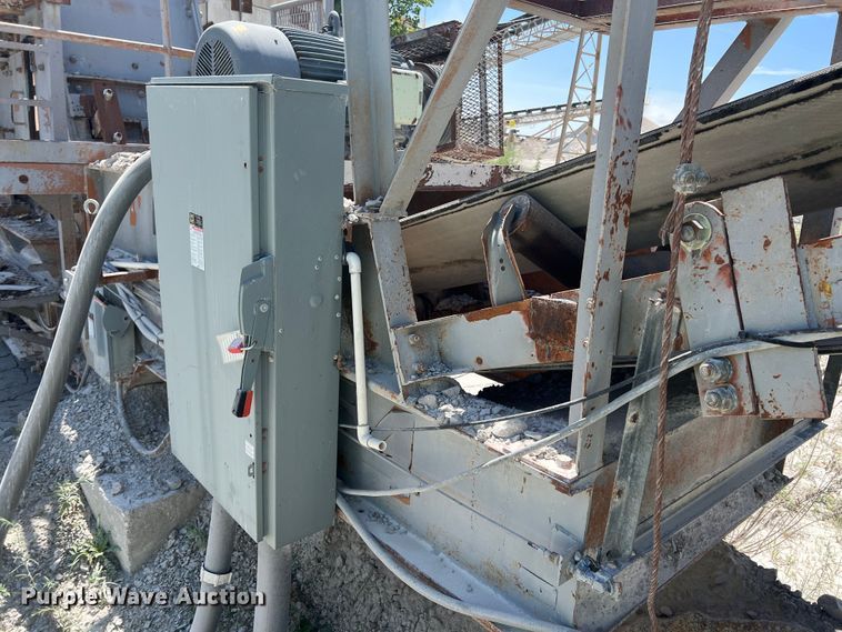 image for item HL9218 1974 Hewitt-Robins 3654  crusher