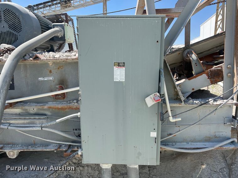 image for item HL9218 1974 Hewitt-Robins 3654  crusher