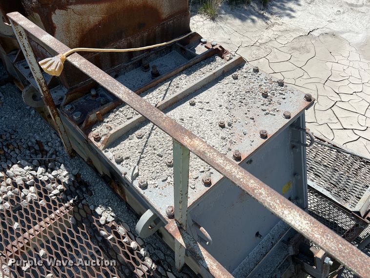 image for item HL9218 1974 Hewitt-Robins 3654  crusher