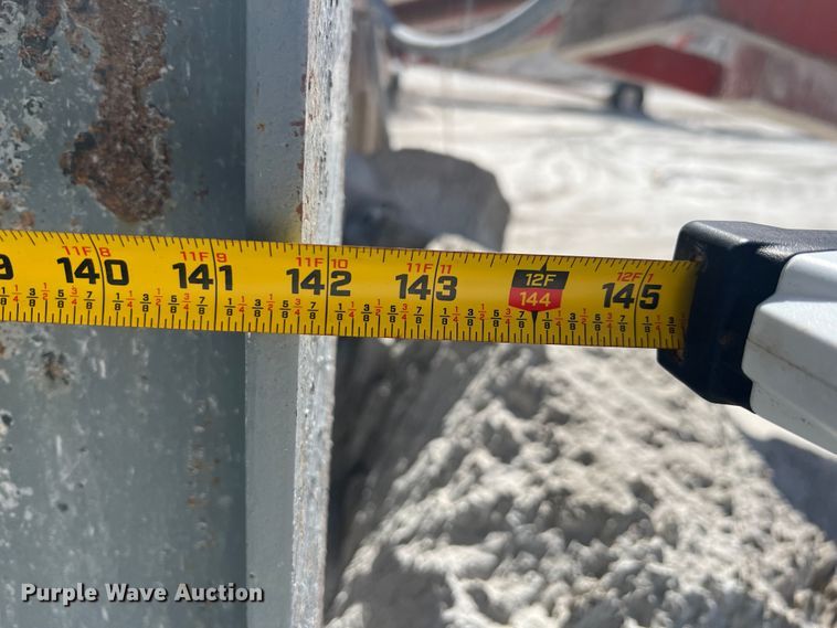 image for item HL9227 Tub material feeder