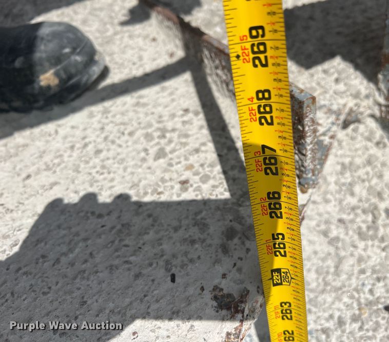 image for item HL9227 Tub material feeder