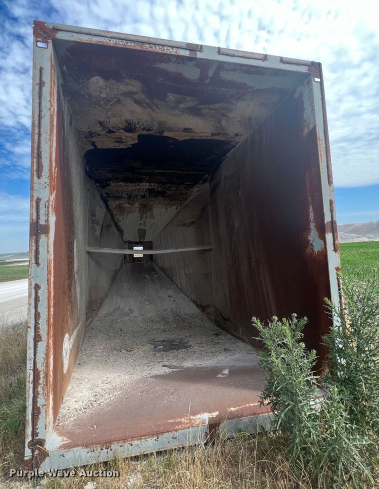 image for item HL9229 (2) gravity feed bins