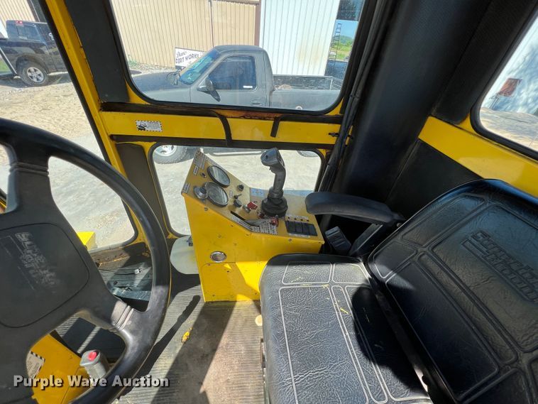 image for item HL9231 2007 Superior Broom DT80J  broom