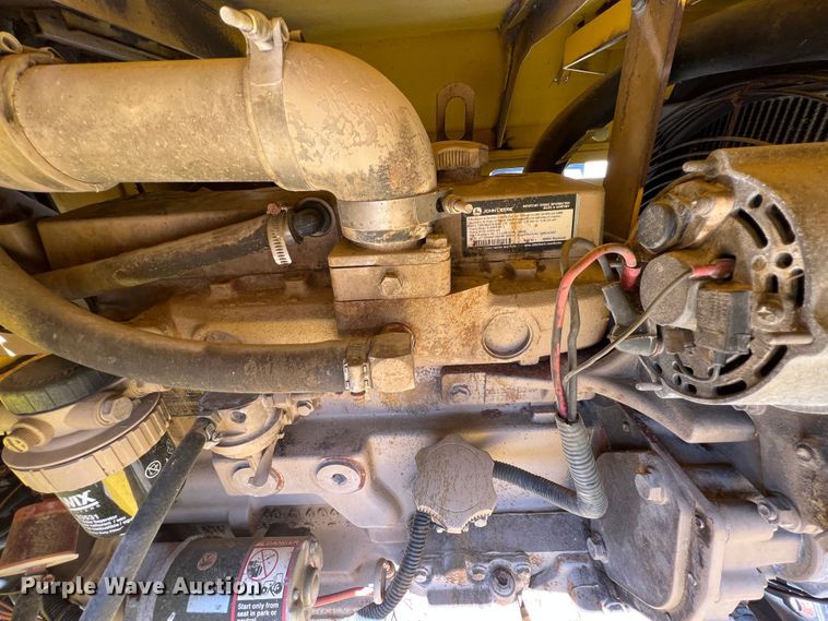 image for item HL9231 2007 Superior Broom DT80J  broom