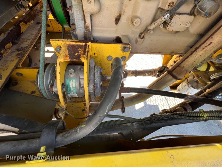 image for item HL9231 2007 Superior Broom DT80J  broom