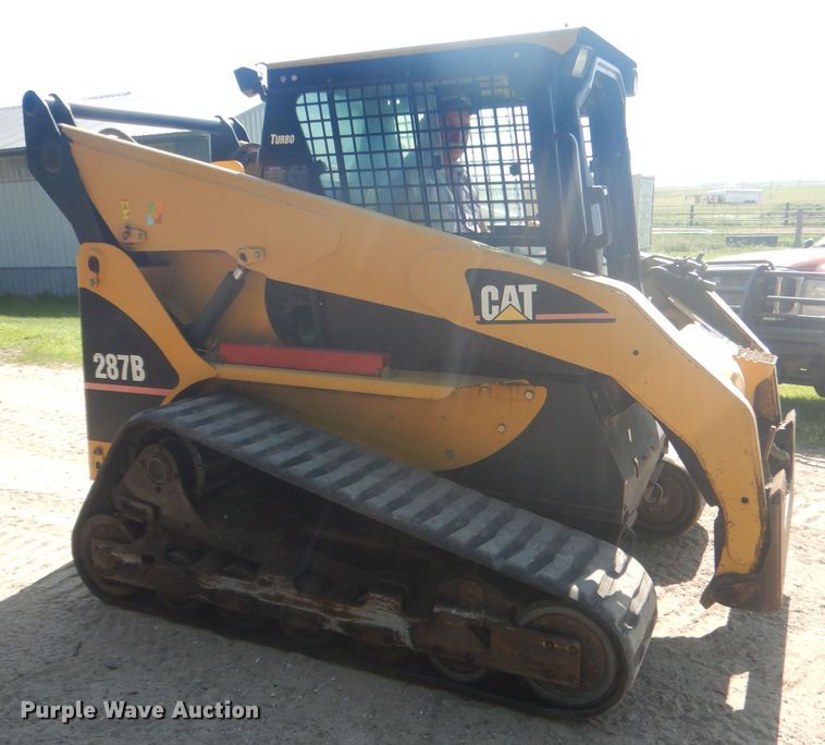 image for item HU9429 2007 Caterpillar 287B  skid steer loader