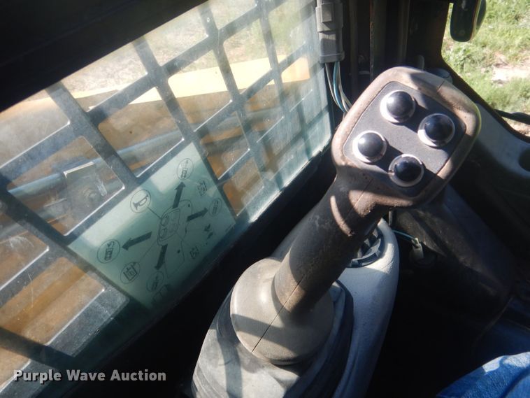 image for item HU9429 2007 Caterpillar 287B  skid steer loader