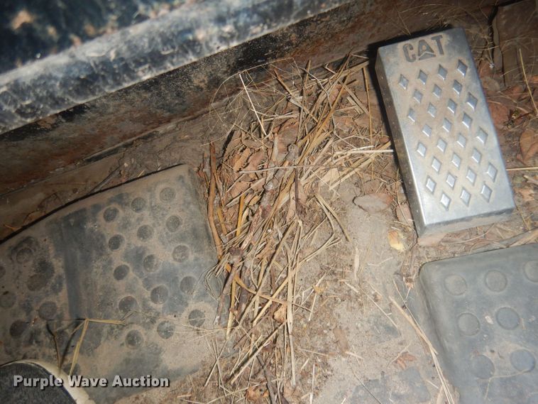 image for item HU9429 2007 Caterpillar 287B  skid steer loader