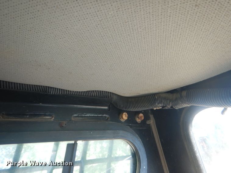 image for item HU9429 2007 Caterpillar 287B  skid steer loader