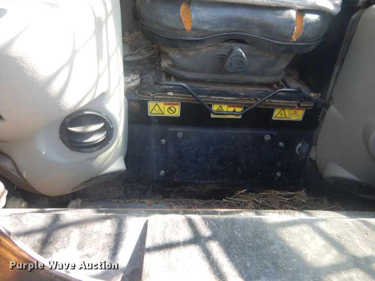 image for item HU9429 2007 Caterpillar 287B  skid steer loader