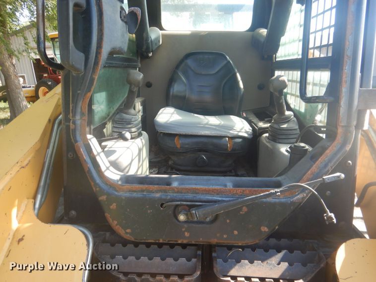 image for item HU9429 2007 Caterpillar 287B  skid steer loader