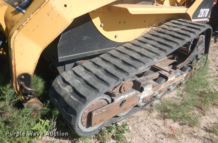 image for item HU9429 2007 Caterpillar 287B  skid steer loader
