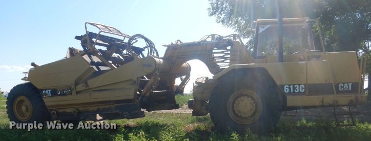 image for item HU9430 1999 Caterpillar 613C  scraper