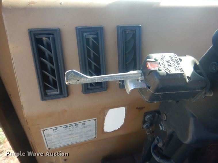 image for item HU9430 1999 Caterpillar 613C  scraper