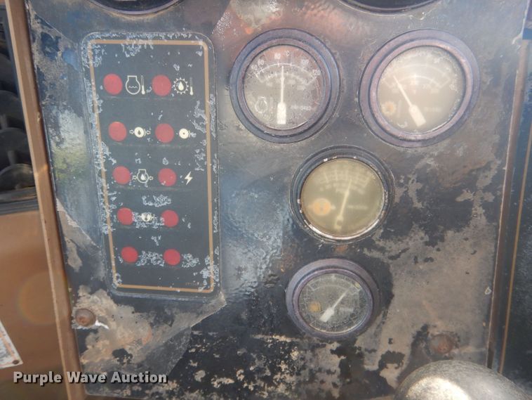 image for item HU9430 1999 Caterpillar 613C  scraper