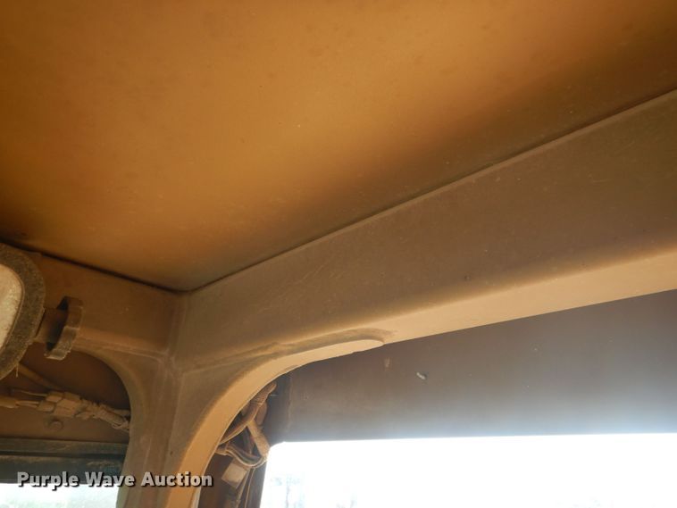 image for item HU9430 1999 Caterpillar 613C  scraper