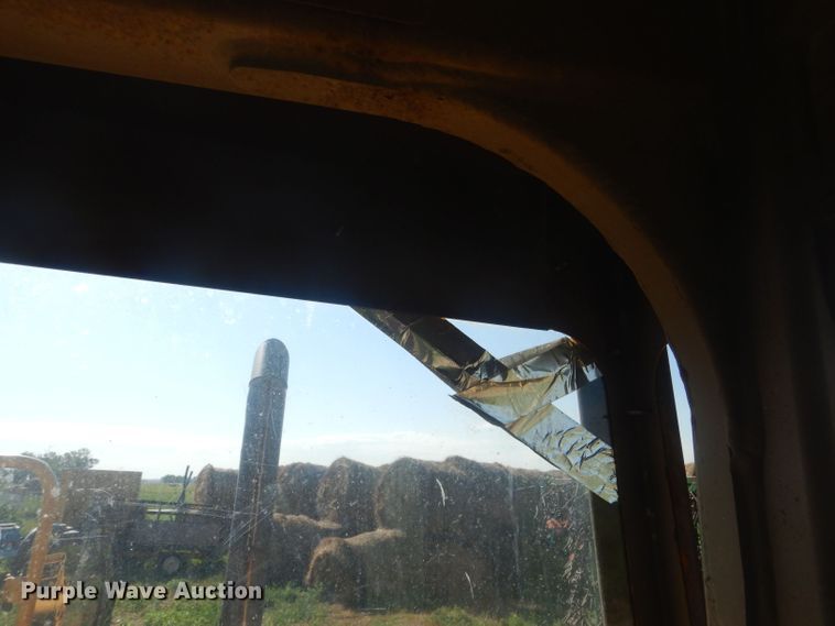 image for item HU9430 1999 Caterpillar 613C  scraper