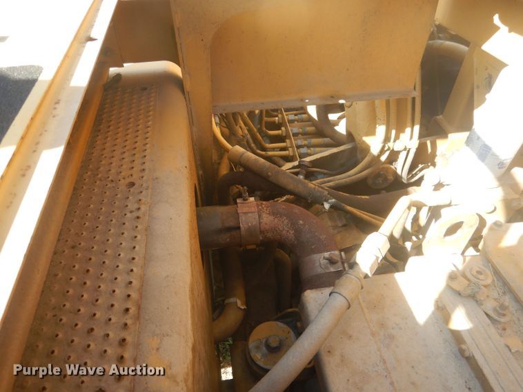 image for item HU9430 1999 Caterpillar 613C  scraper