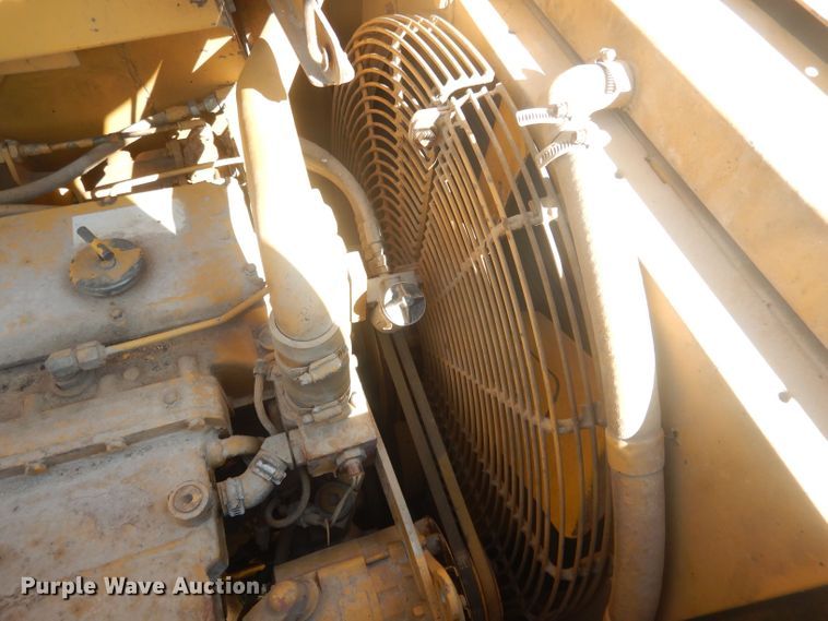 image for item HU9430 1999 Caterpillar 613C  scraper