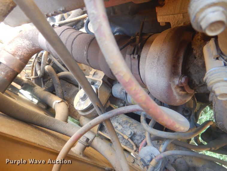 image for item HU9430 1999 Caterpillar 613C  scraper