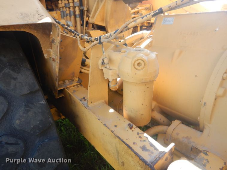 image for item HU9430 1999 Caterpillar 613C  scraper