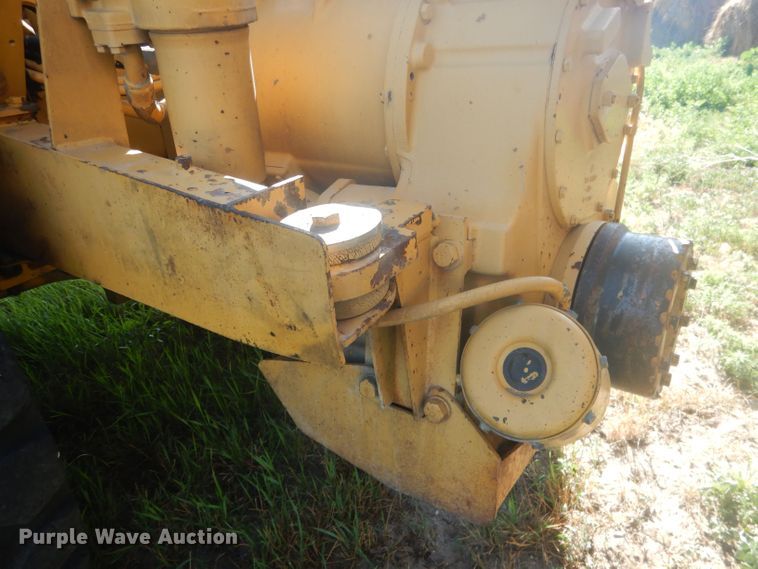 image for item HU9430 1999 Caterpillar 613C  scraper