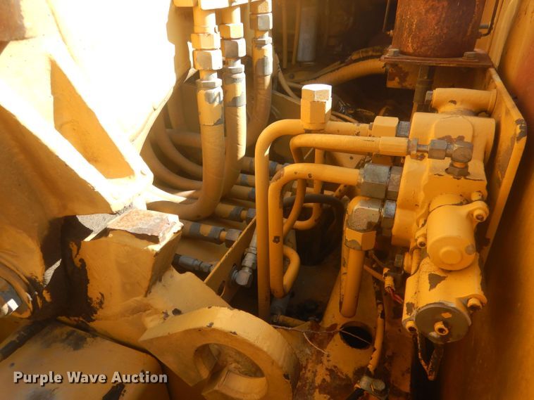 image for item HU9430 1999 Caterpillar 613C  scraper