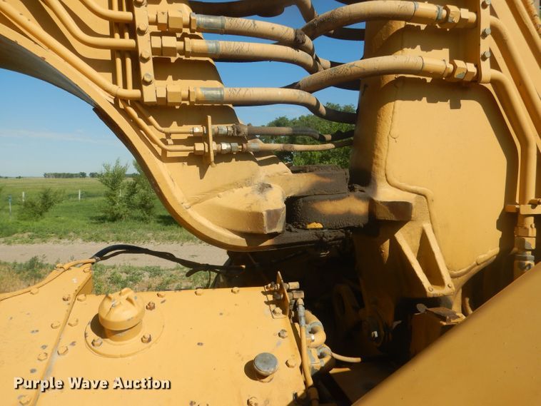 image for item HU9430 1999 Caterpillar 613C  scraper