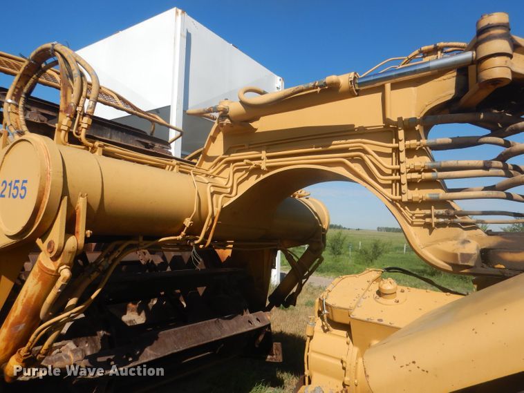 image for item HU9430 1999 Caterpillar 613C  scraper