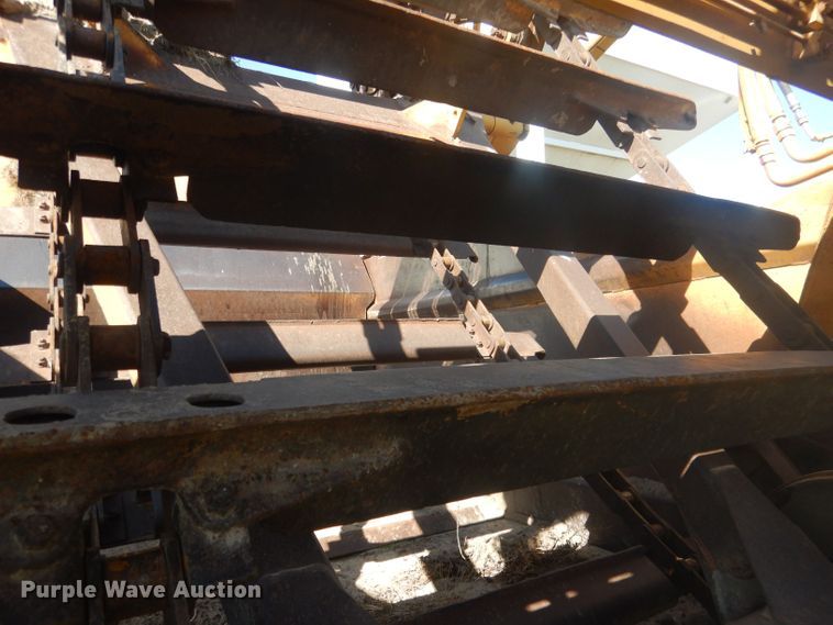 image for item HU9430 1999 Caterpillar 613C  scraper