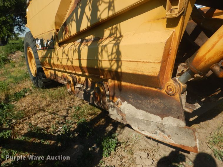 image for item HU9430 1999 Caterpillar 613C  scraper