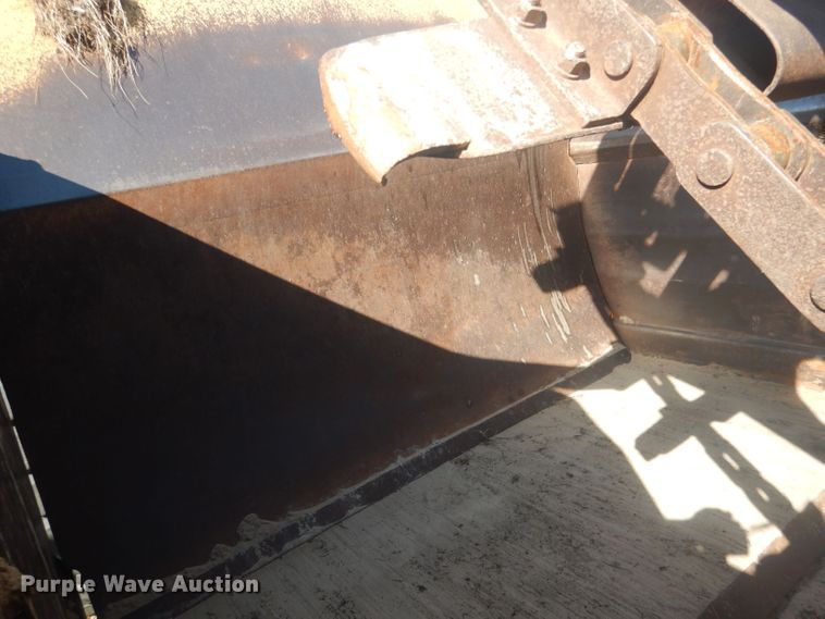 image for item HU9430 1999 Caterpillar 613C  scraper