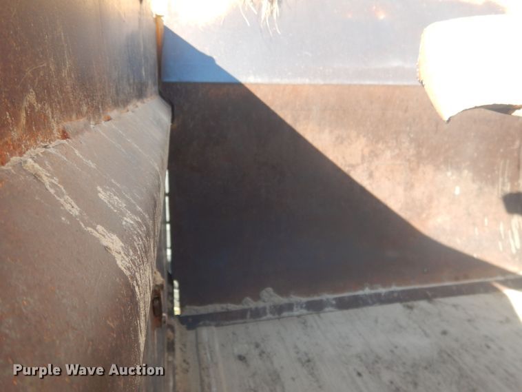 image for item HU9430 1999 Caterpillar 613C  scraper