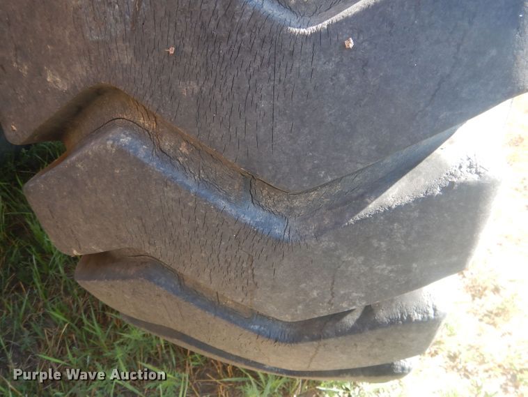 image for item HU9430 1999 Caterpillar 613C  scraper