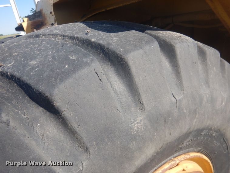 image for item HU9430 1999 Caterpillar 613C  scraper