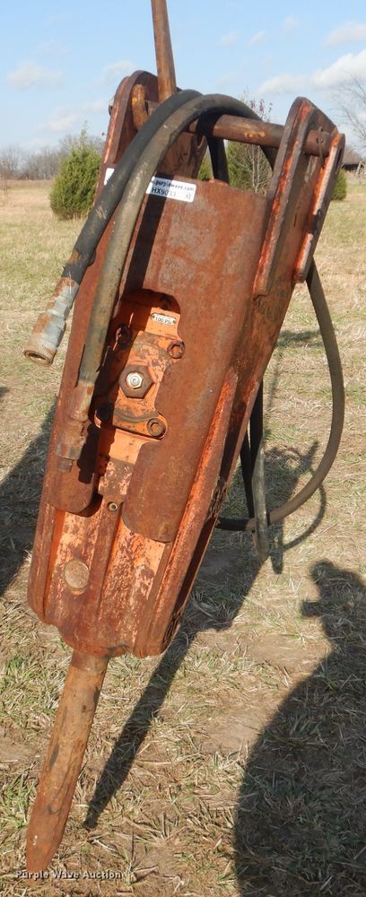 image for item HX9033 Stanley MB-550 breaker