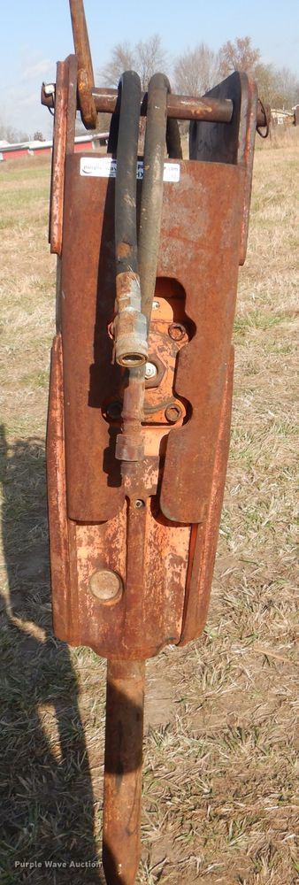 image for item HX9033 Stanley MB-550 breaker