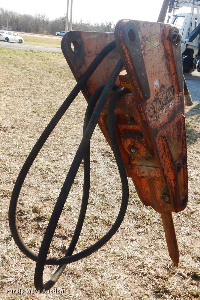 image for item HX9033 Stanley MB-550 breaker