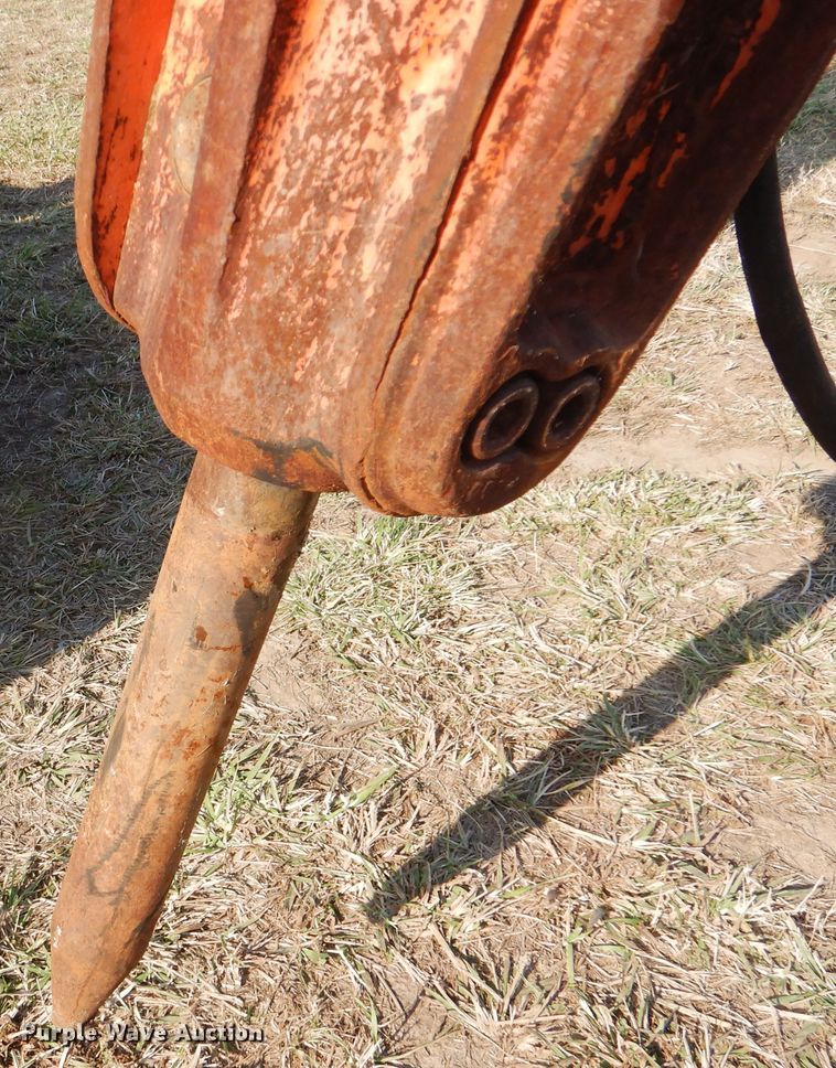 image for item HX9033 Stanley MB-550 breaker