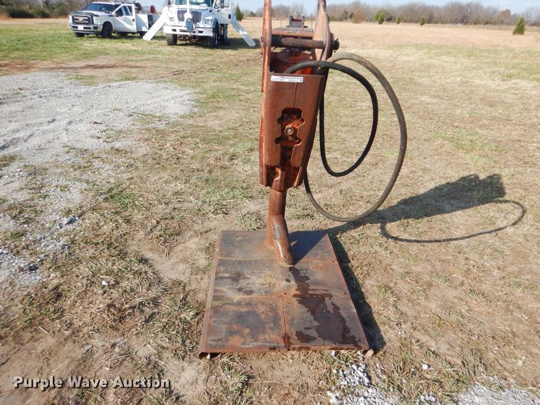 image for item HX9033 Stanley MB-550 breaker