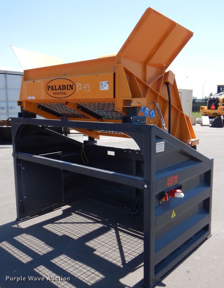 image for item IB9531 Paladin Industrial  vibratory screen