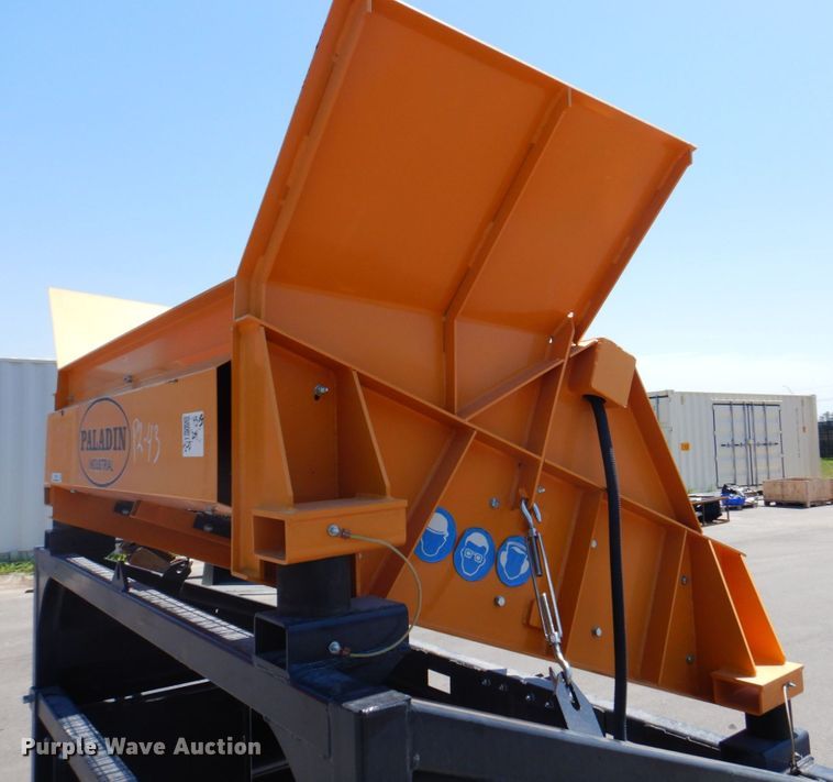 image for item IB9531 Paladin Industrial  vibratory screen