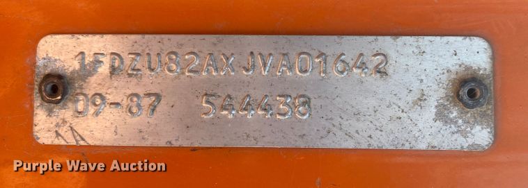 image for item JA9181 1988 Ford LT8000  dump truck