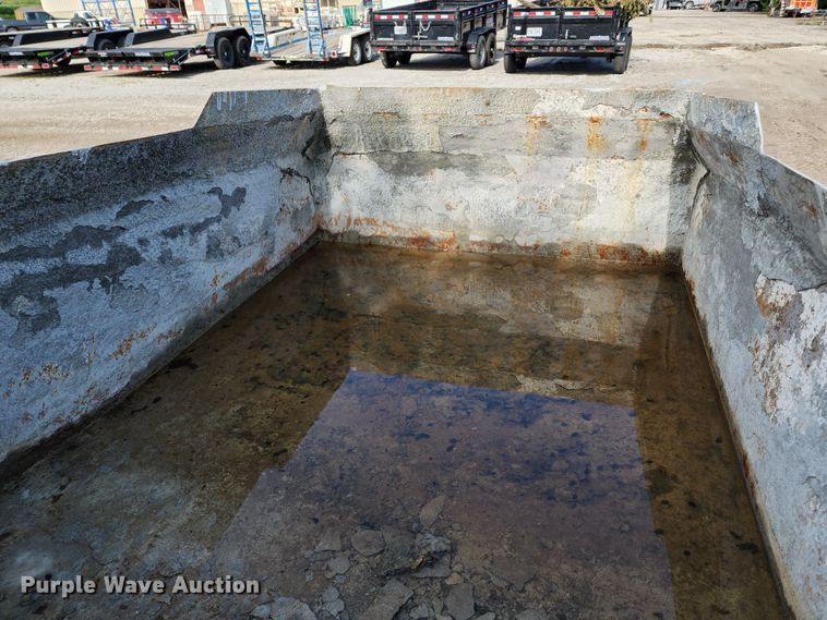 image for item JA9855 Concrete buggy