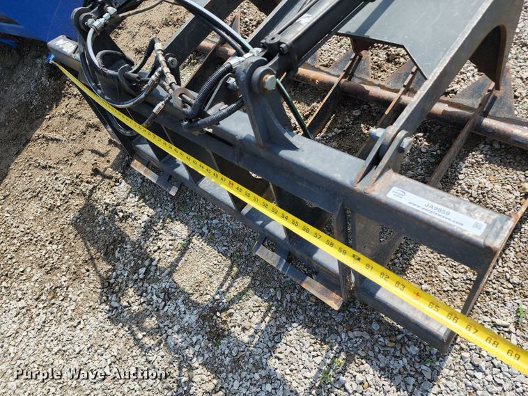 image for item JA9859 67" W skid steer grapple bucket