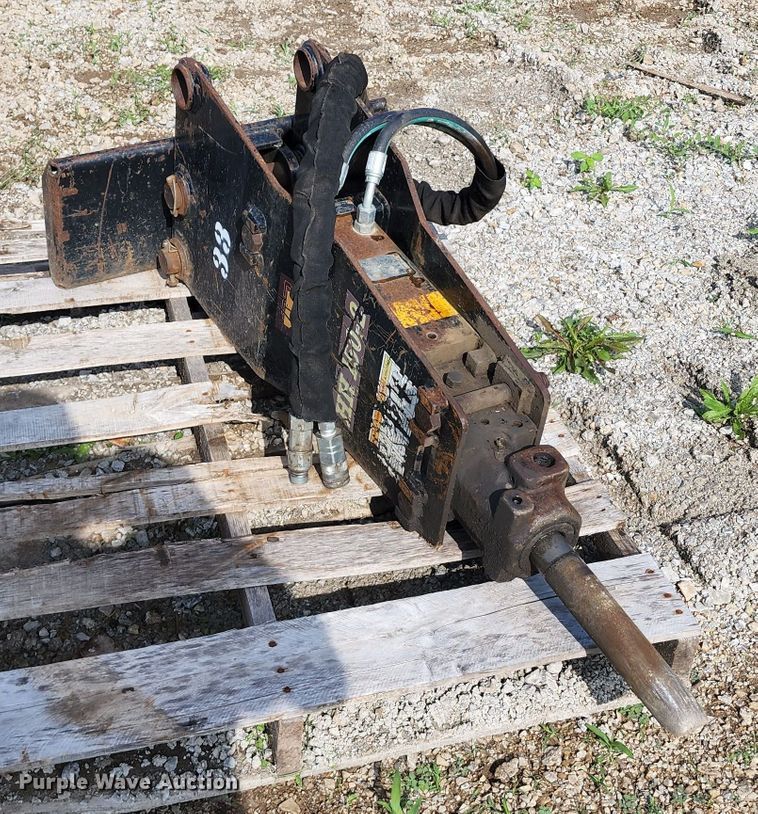 image for item JA9861 Huskee HH150-2  compact utility loader breaker