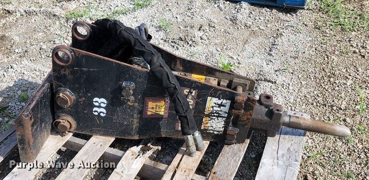 image for item JA9861 Huskee HH150-2  compact utility loader breaker