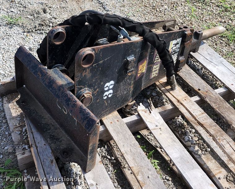 image for item JA9861 Huskee HH150-2  compact utility loader breaker