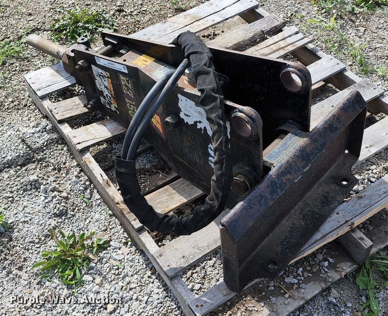 image for item JA9861 Huskee HH150-2  compact utility loader breaker