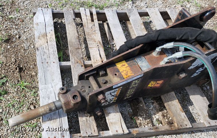 image for item JA9861 Huskee HH150-2  compact utility loader breaker